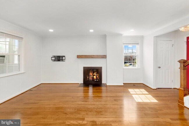 Building Photo - 5026 23rd St S