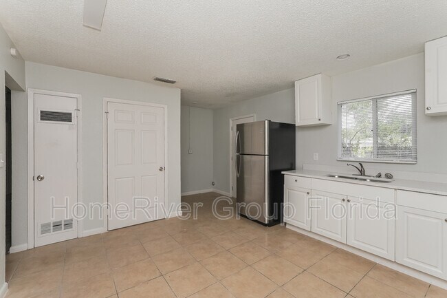 Foto del edificio - 1100 11th Ave S