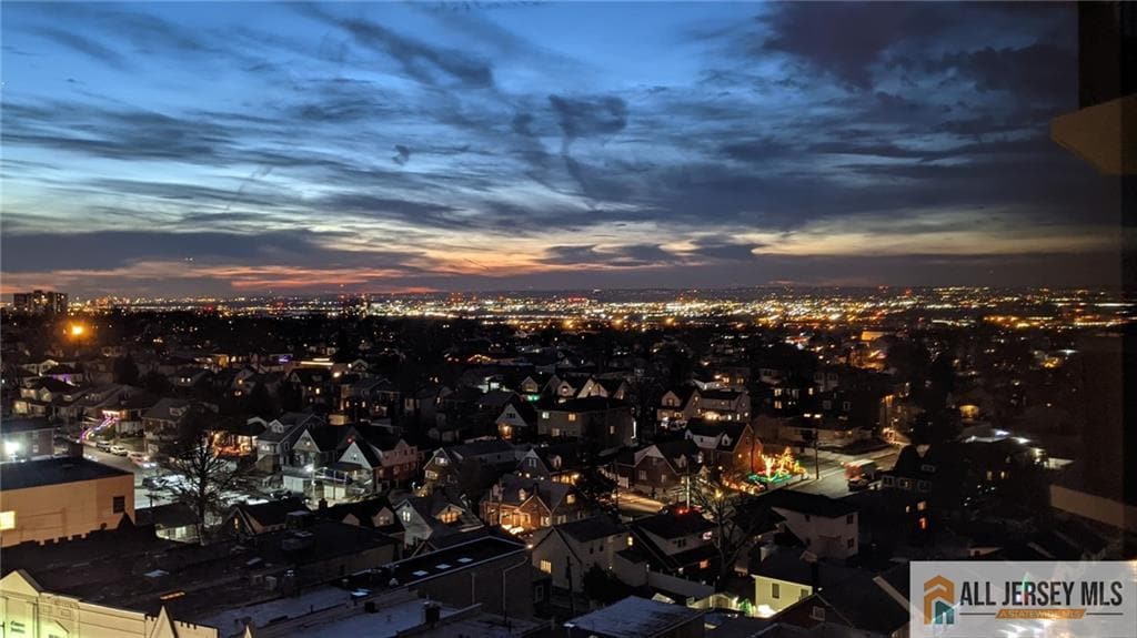 Foto principal - 770 Anderson Ave