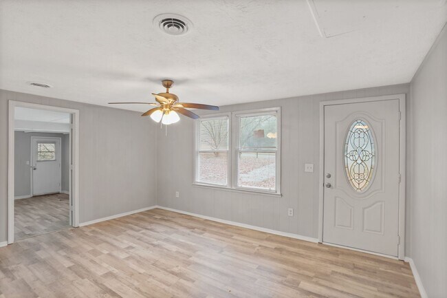 Building Photo - 3834 Maggie Dr