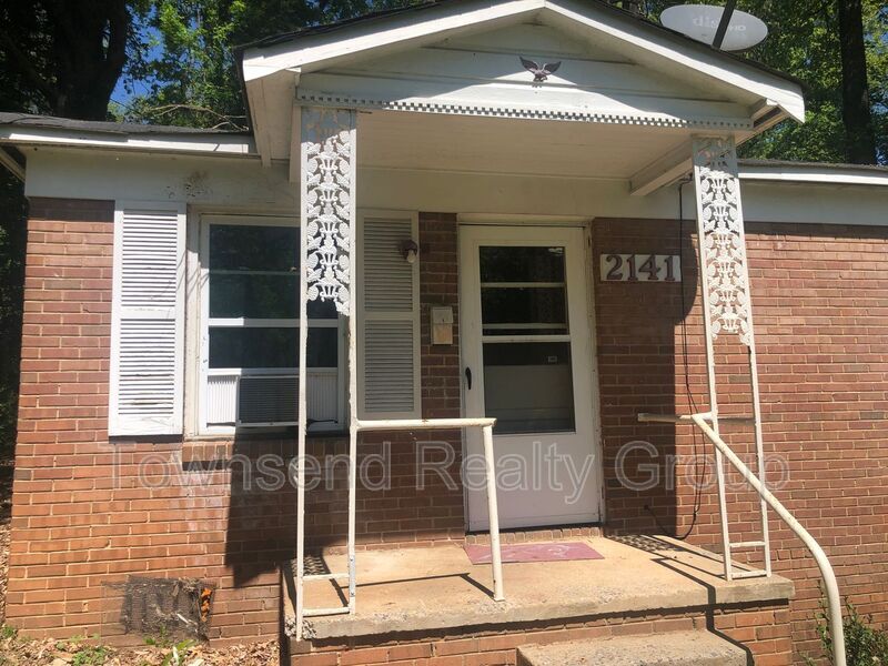 Primary Photo - 2141 Lincoln Heights Ct