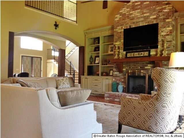 Foto del edificio - Executive 5 Bedroom House in Port Allen.