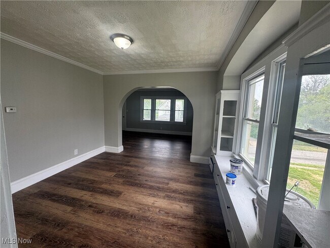Building Photo - 14402 Jenne Ave