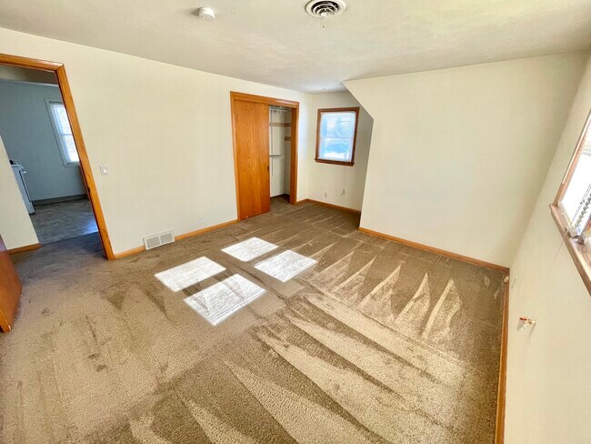 Bedroom - 2531 Maple Grove Ave