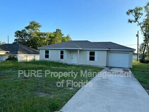 Building Photo - 517 Marion Oaks Manor