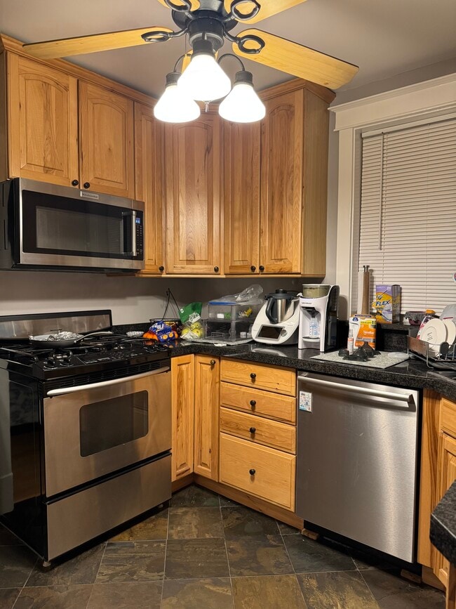 Foto del edificio - 1430 Woodland Dr