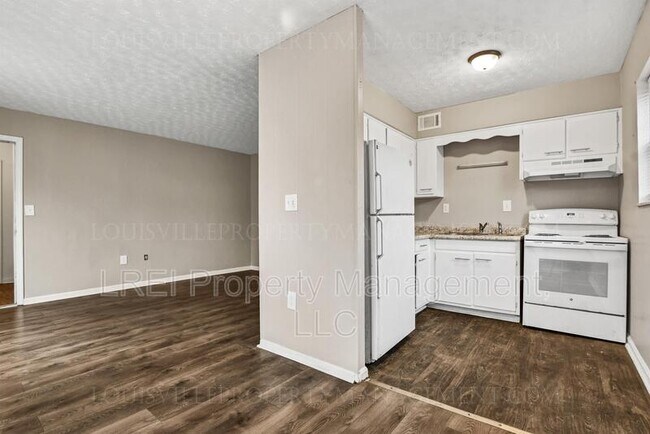 Building Photo - 1710 Liberty Bell Way