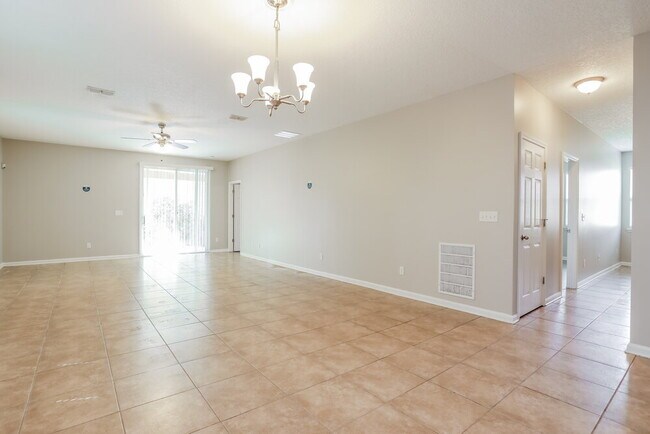 Foto del edificio - 11876 Carson Lake Dr W