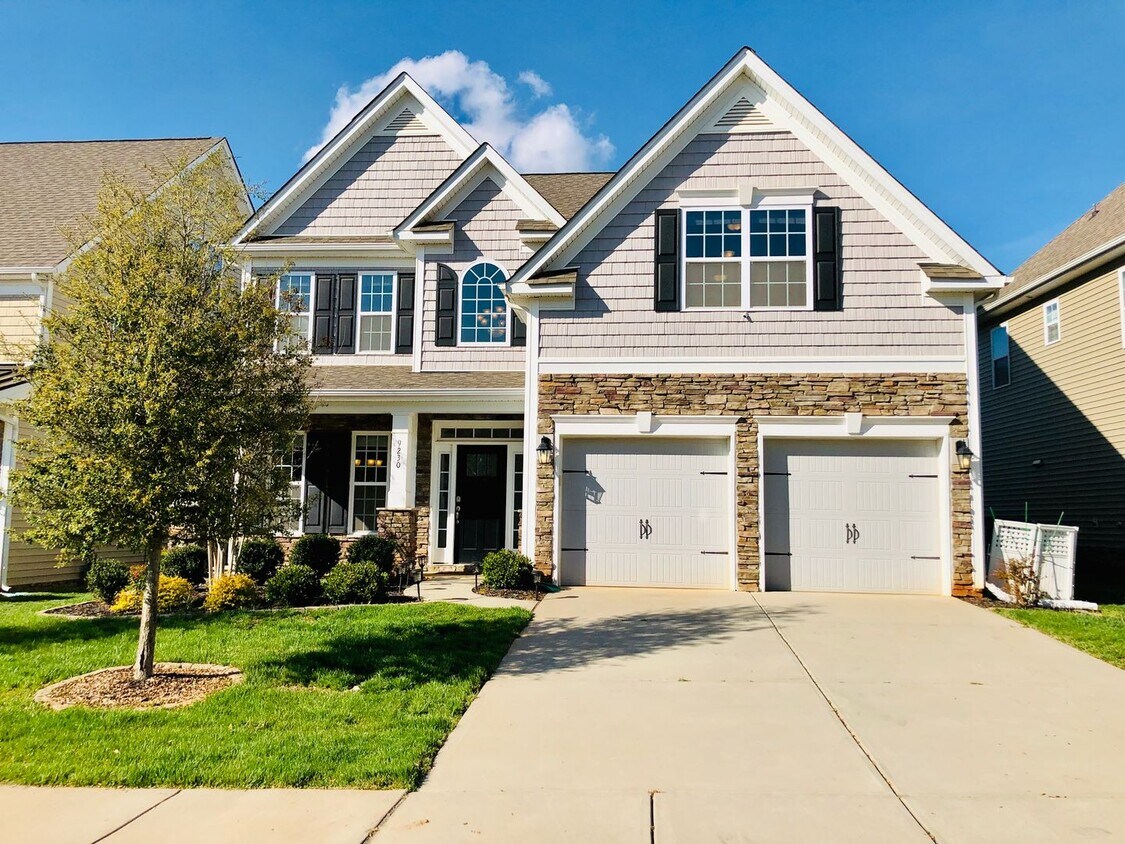 Foto principal - Immaculate 5bd 3bd Berewick home with many newly upgrades!