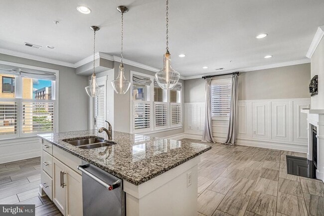 Foto del edificio - 621 Bluemont Ave