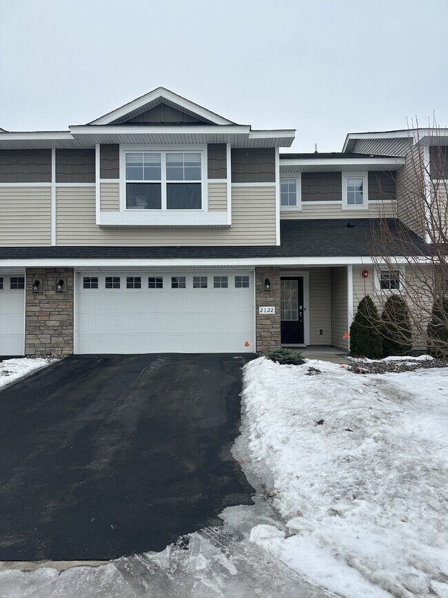 Foto del edificio - 2122 Ada Dr