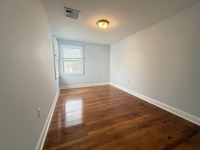 Foto del edificio - 43 May St