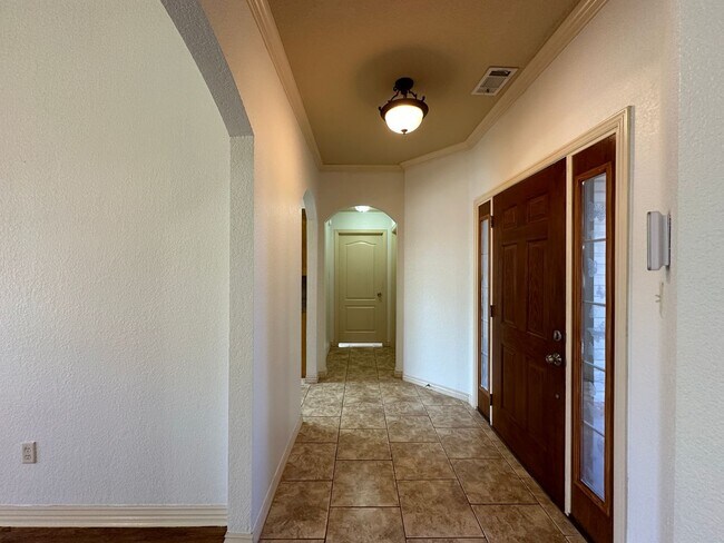 Foto del edificio - Beautiful 4 Bed / 2 Bath Home in Fort Smith