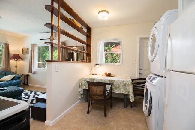 Foto del edificio - 111 NW 21st St