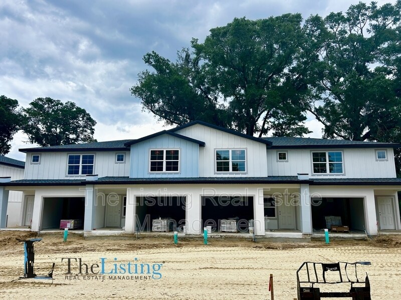Foto principal - 1545 E Fort King St