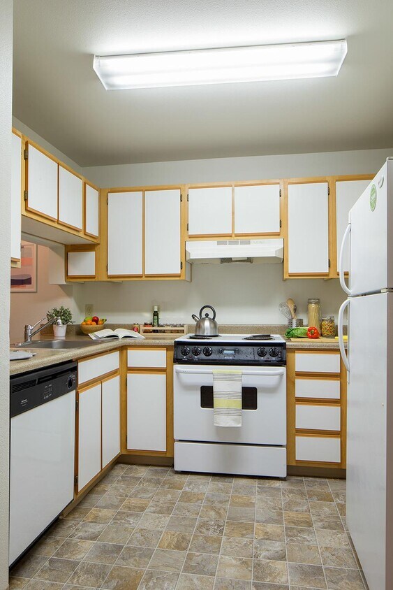 Goose Hollow Plaza Apartments Portland, OR