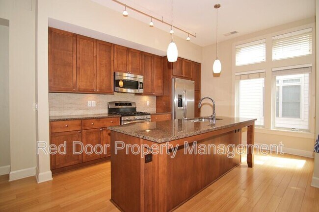 Foto del edificio - 222 N East St