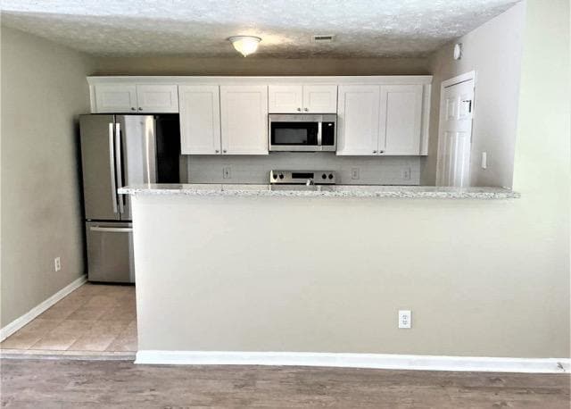Building Photo - 2739 Cedar Trace Dr