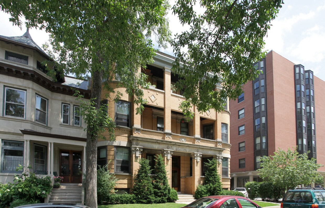 Foto del edificio - 5647-5649 S Dorchester Ave