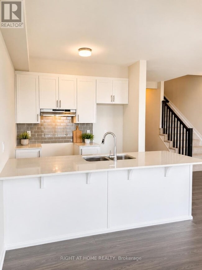 Building Photo - 827 Andesite Ter