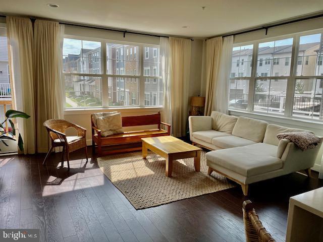 Foto del edificio - 22128 Cabin Branch Ave