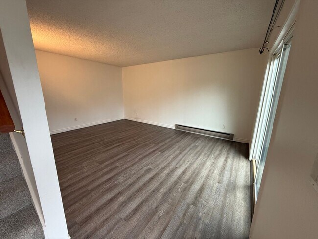 Foto del edificio - North Tacoma Townhome