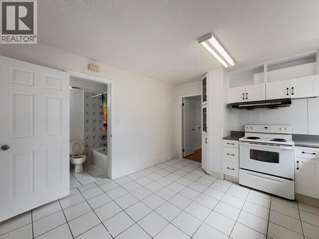 Photo du bâtiment - 3218 E 45th Ave
