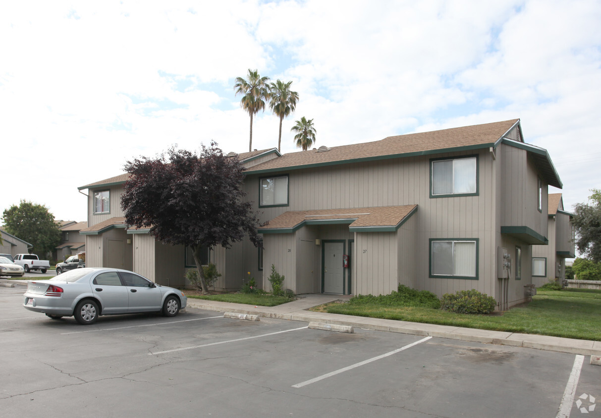 Building Photo - Exeter Apartments