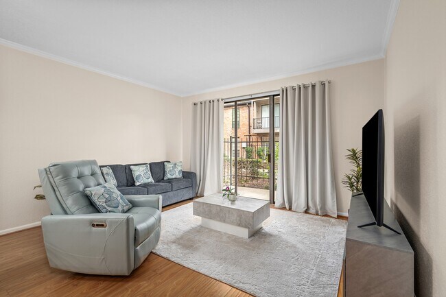 Foto del edificio - 2475 Underwood St