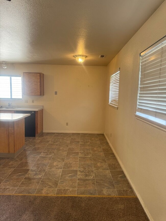 Building Photo - 216 S 100 E