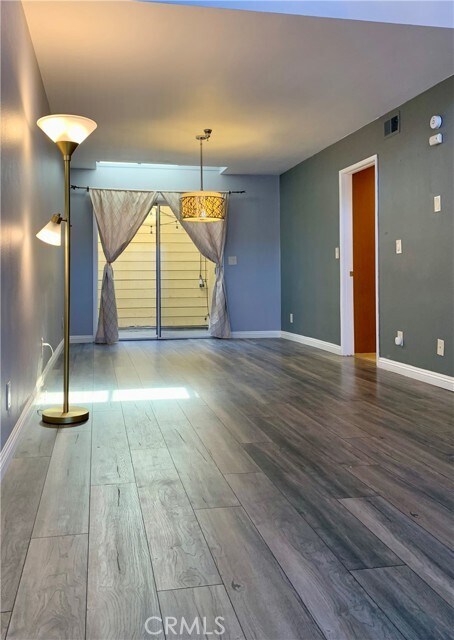 Foto del edificio - 1701 Cedar St