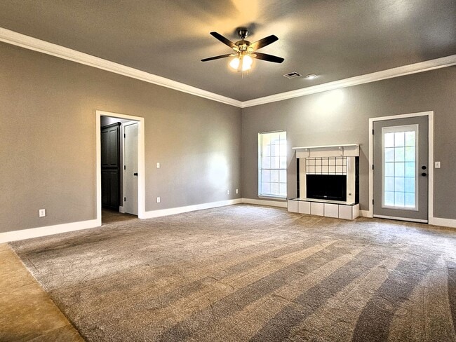 Building Photo - 18120 Chestnut Oak Dr