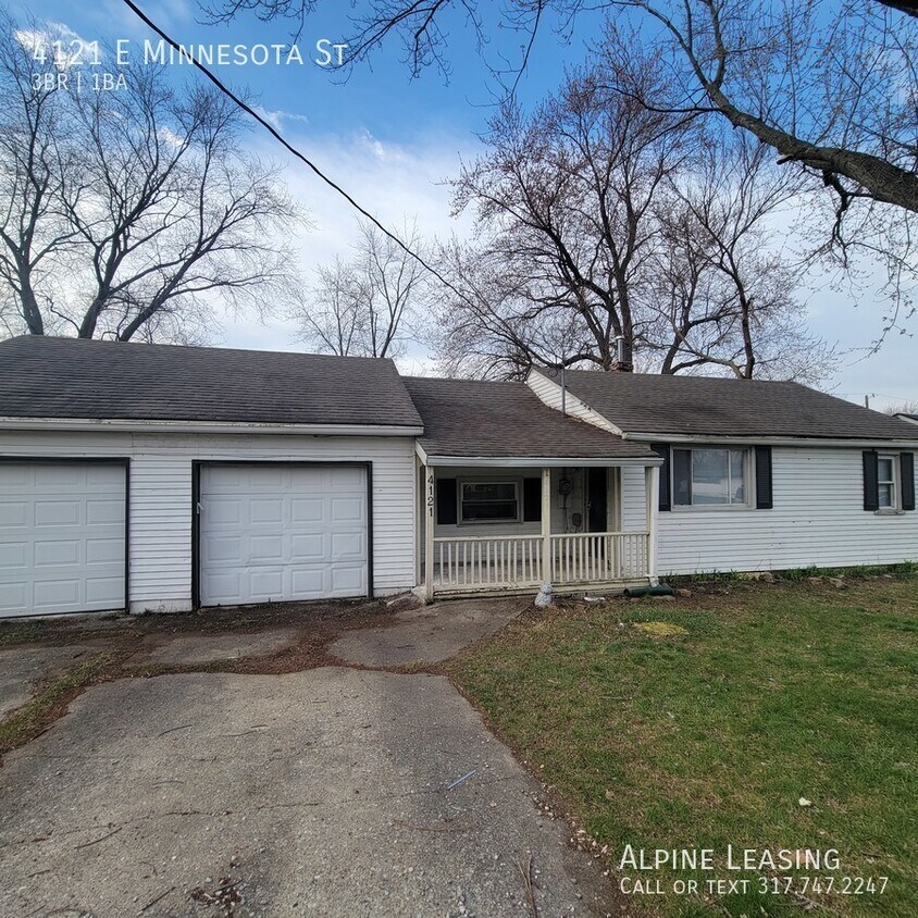 Primary Photo - 3BR Southeast House w/2-Car Garage!