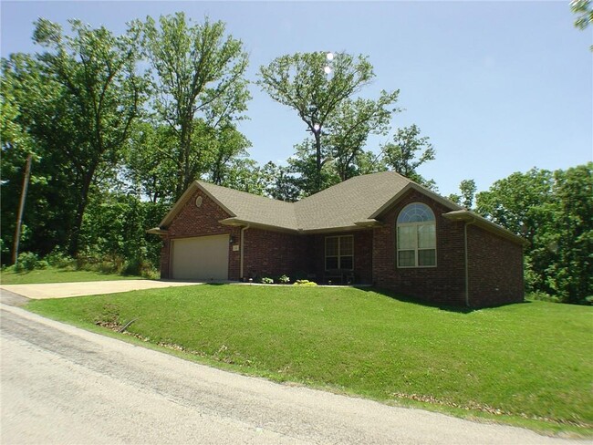 Building Photo - 3 Cumbrian Dr