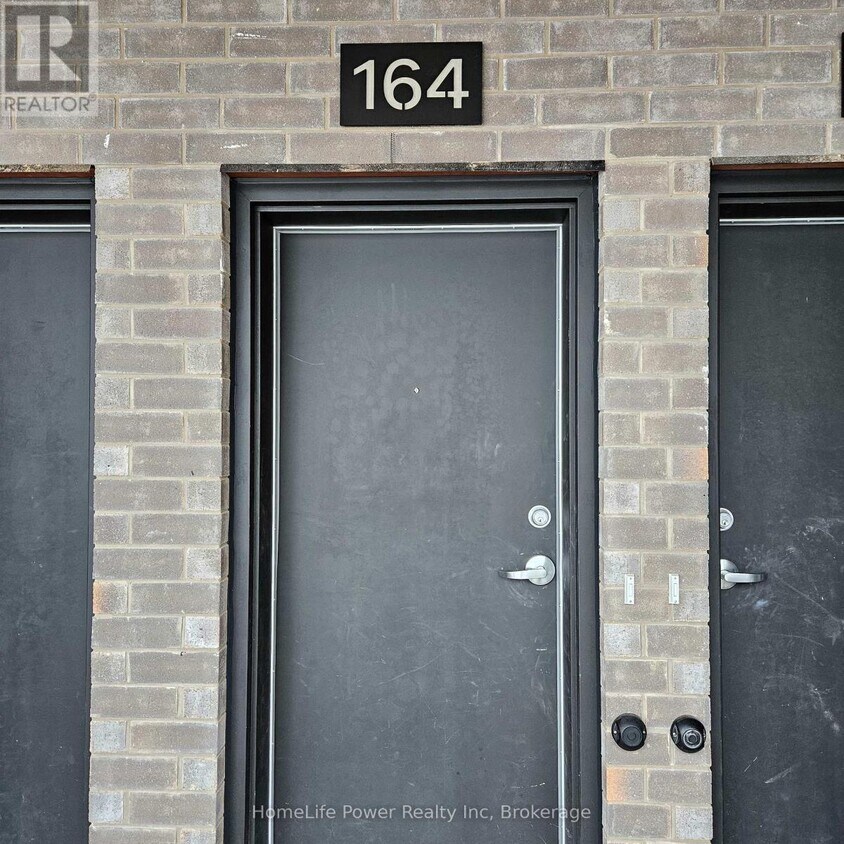 Photo principale - 824-824 Woolwich St