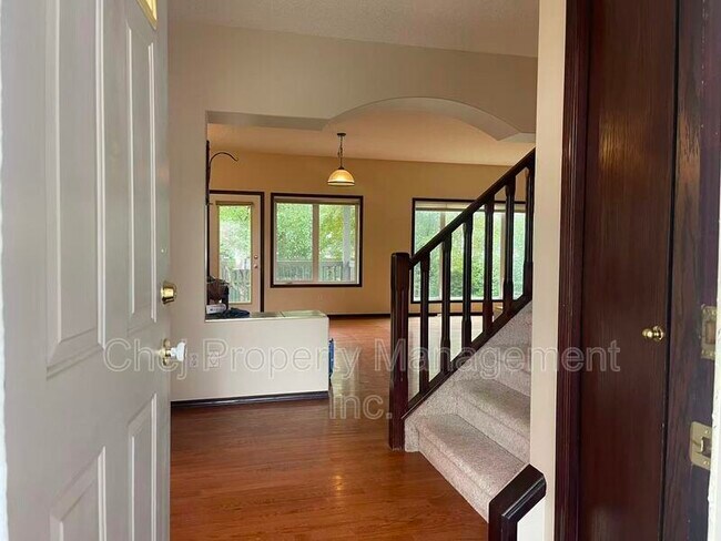 Building Photo - 336 Hunters Run NW