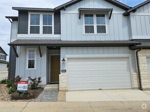 Building Photo - 1020 Vista View Dr