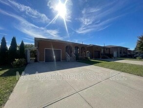 Building Photo - 42 Gatineau Dr