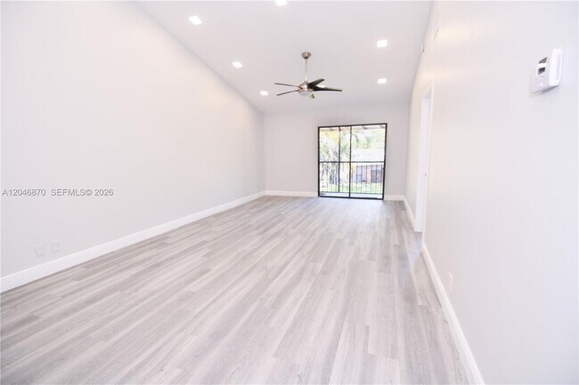 Foto del edificio - 2315 SW 22nd Ave