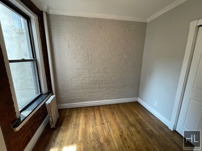Building Photo - East 13th Street