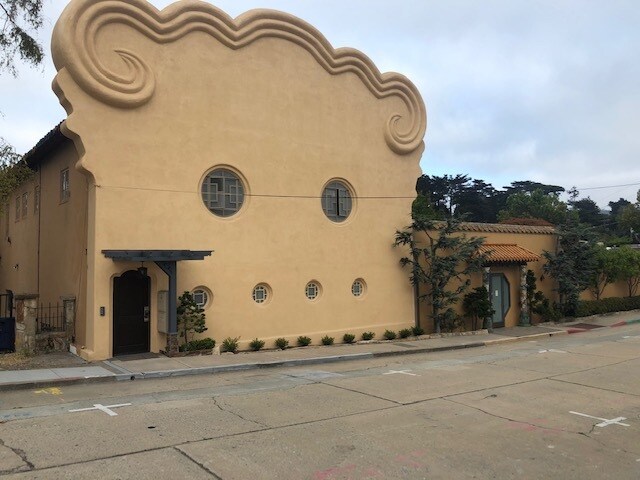 Building Photo - 680 Cortes St