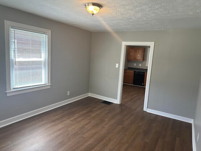 Foto del edificio - 148 Fairlawn Ave