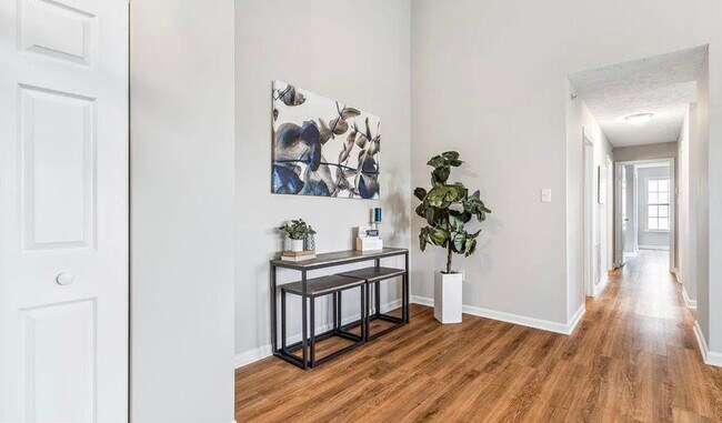 Foto del edificio - 5640 Wade Ct