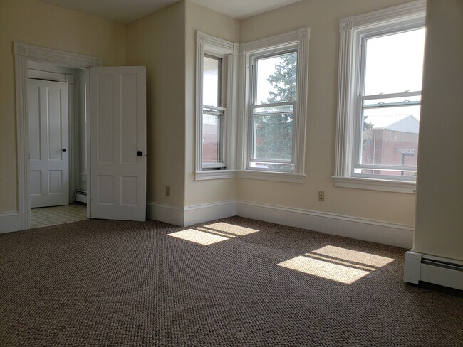 Living Room - 102 Snow St