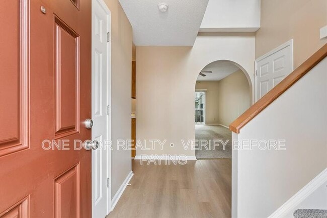 Building Photo - 5306 Aden Ct