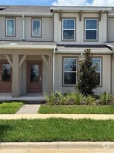Building Photo - 6406 Tabebuia Pkwy