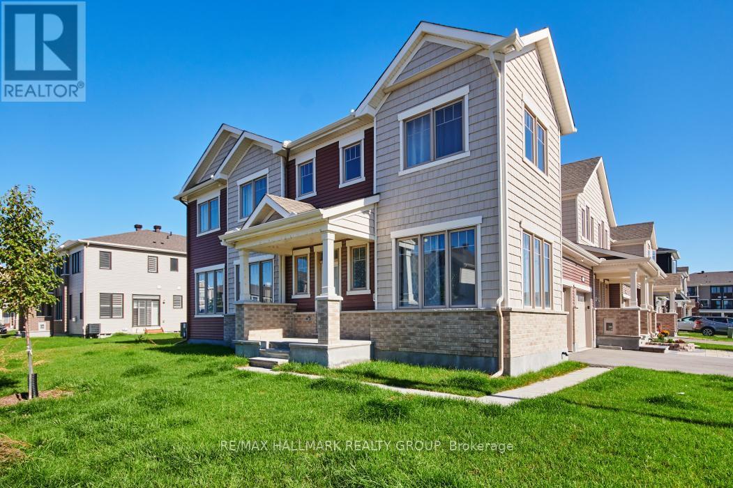 Primary Photo - 221 Merak Way