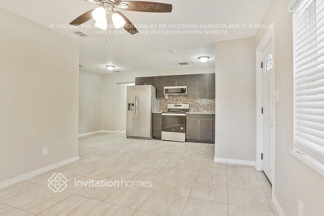 Foto del edificio - 7115 Peyton Pl