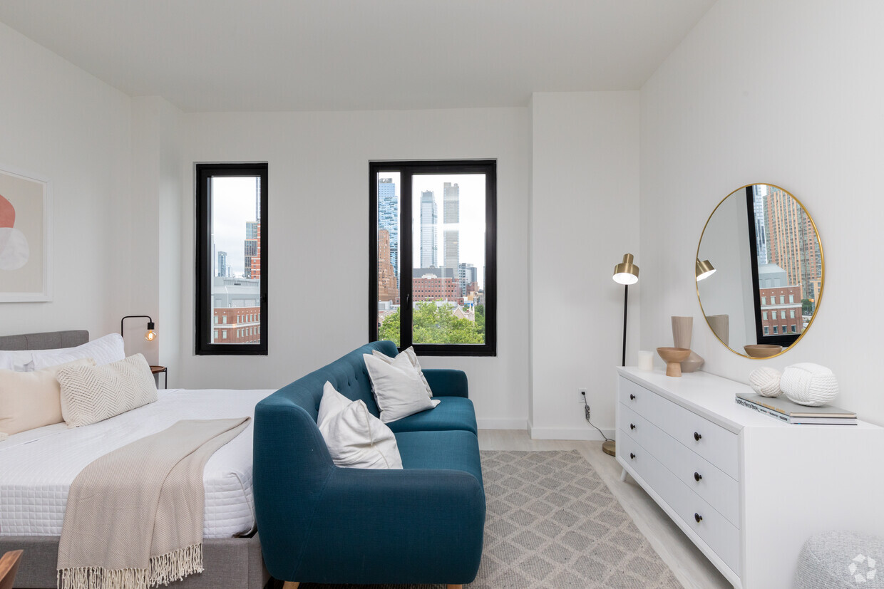 Primary Photo - 22 Chapel St