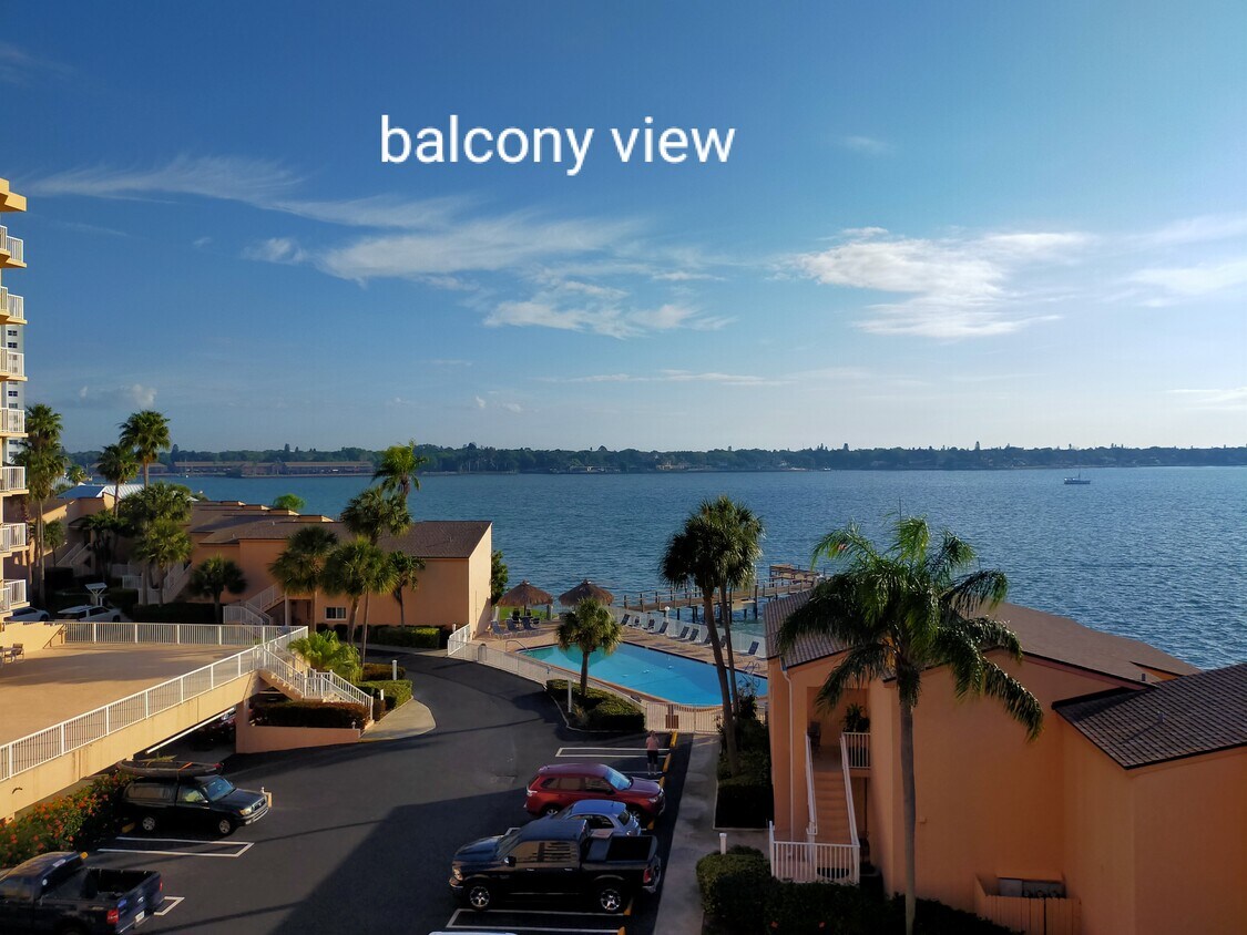 Fotografía del edificio - 7432 Sunshine Skyway Ln S